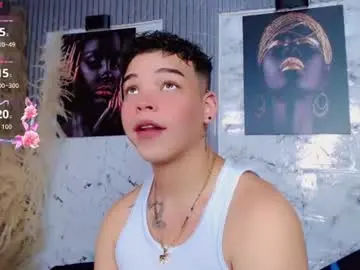 Chaturbate Live Sex Cam of _blake_boy