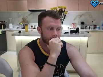 Chaturbate Live Sex Cam of cravelorenzo