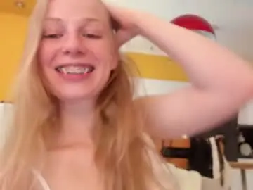 Chaturbate Best live sex cam show of magic_couple13