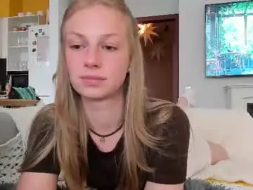 Chaturbate Free Porn Cam of magic_couple13