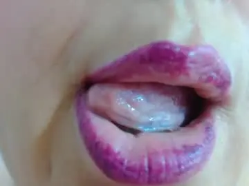 Chaturbate Adult Webcam of kerly_doll