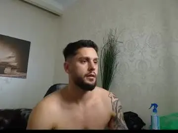 Chaturbate Live Sex Cam of troywade