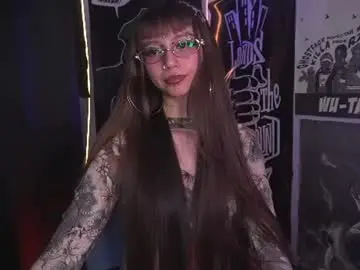 Chaturbate Live Sex Cam of elle_uwu