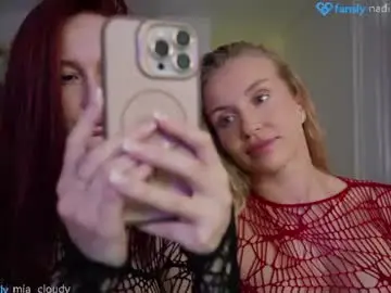 Chaturbate Adult Video Chat of mia_cloudy