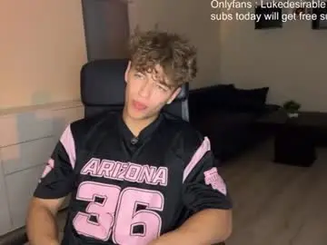 Chaturbate Free Live Porn of lukedesirable