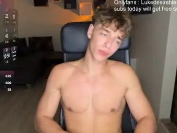 Chaturbate Best live sex cam show of lukedesirable