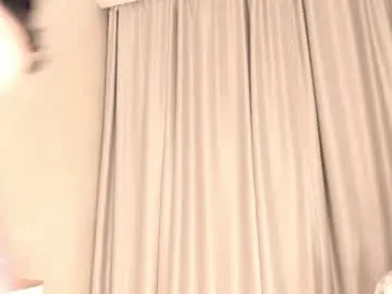 Chaturbate Nude Webcam of mia_lui