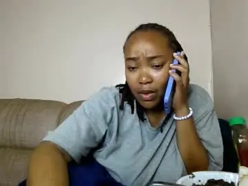Chaturbate Live Sex Cam of atara_seren
