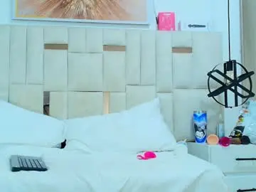 Chaturbate Free Live Porn of sara_bigass__