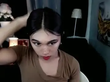 Chaturbate Live Sex Cam of urfantasy_sweetxcali69