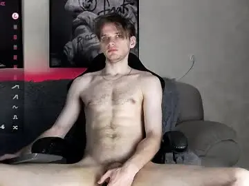 Chaturbate Live Sex Cam of valdi_light