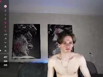Chaturbate Best live sex cam show of valdi_light