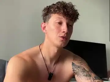 Chaturbate Live Sex Cam of lyon_power_