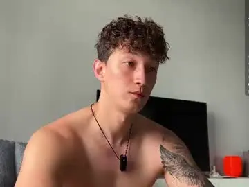 Chaturbate Live Sex Cam of lyon_power_