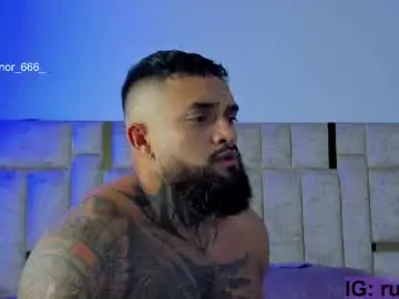 Chaturbate Best live sex cam show of connor_666