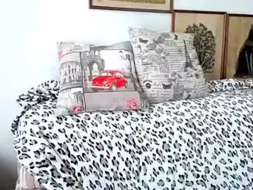 Chaturbate Free Live Porn of squirtyeleanor