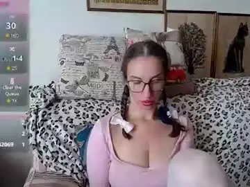 Chaturbate Free Porn Cam of squirtyeleanor
