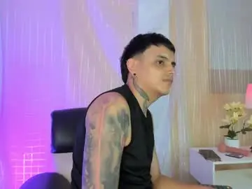 Chaturbate Adult Video Chat of tommyholland_1