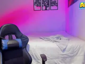Chaturbate Live Sex Cam of alexanderjaz