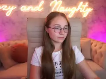 Chaturbate Best live sex cam show of arrinawair