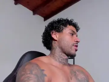 Chaturbate Adult Webcam of luigi1_