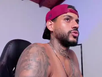 Chaturbate Sex Cam of luigi1_