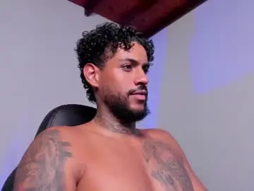 Chaturbate Free Porn Cam of luigi1_