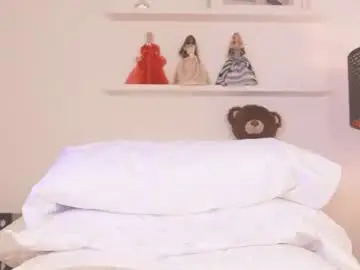 Chaturbate Live Sex Cam of moon_angels