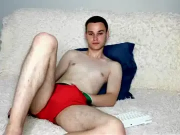 Chaturbate Live Sex Cam of robert10211