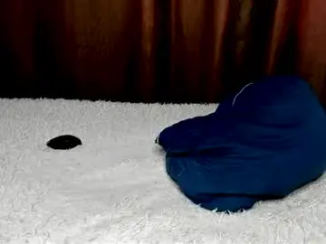 Chaturbate Free Porn Cam of robert10211