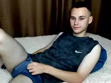 Chaturbate Adult Video Chat of robert10211