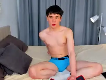 Chaturbate Live Sex Cam of ethan_crowe