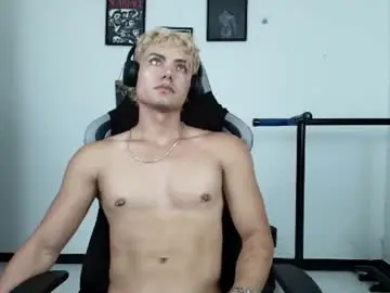 Chaturbate Watch Live Sex Cams of lover_fitnessboy