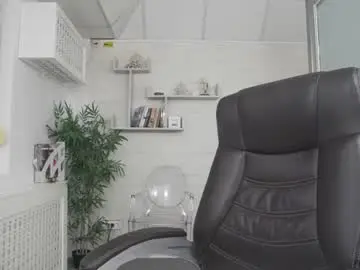 Chaturbate Live Sex Cam of ellabelle_