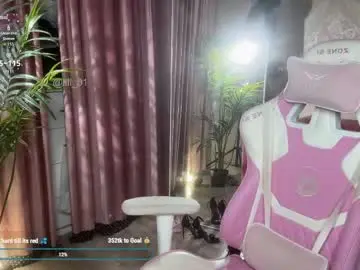 Chaturbate Live Sex Cam of lili_01