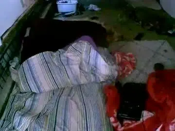 Chaturbate Free Porn Cam of whytlyon555