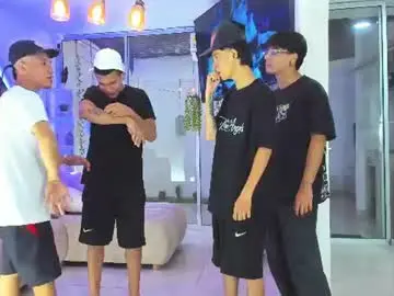 Chaturbate Free Porn Cam of boysdeluxemilitary