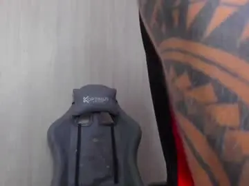 Chaturbate Free Porn Cam of brad1_
