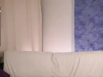 Chaturbate Live Sex Cam of bryannavallely