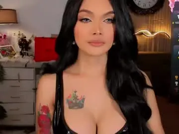 Chaturbate Live Sex Cam of divinequeen