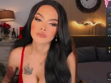 Chaturbate Live Sex Cam of divinequeen