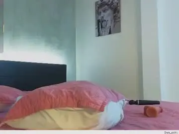 Chaturbate Sex Chat of emmi_collins