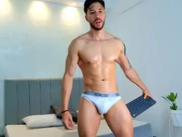 Chaturbate Nude Webcam of evans_opry1