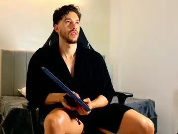 Chaturbate Nude Webcam of evans_opry1