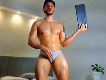Chaturbate Watch Live Sex Cams of evans_opry1