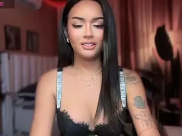 Chaturbate Live Sex Cam of yummyrenalyn