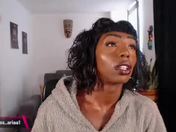 Chaturbate Watch Live Sex Cams of missemilie1