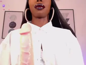 Chaturbate Watch Live Sex Cams of missemilie1