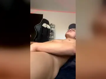 Chaturbate Best live sex cam show of bratb0y