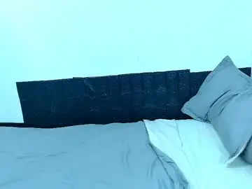 Chaturbate Sex Cam of mikhaylaanderson